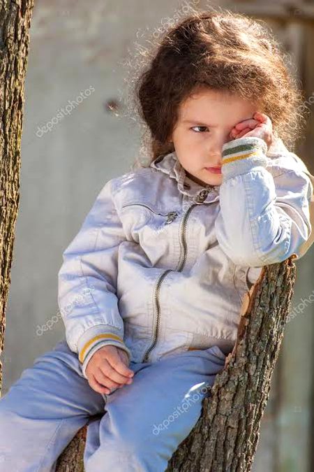 زندگی تجھ کو تو لمحوں کا سفر کہتے تھے راہ میں آگئی صدیوں کی مسافت کیسی۔