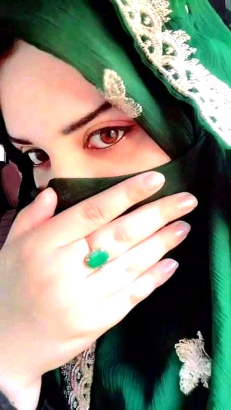 Beautiful People image