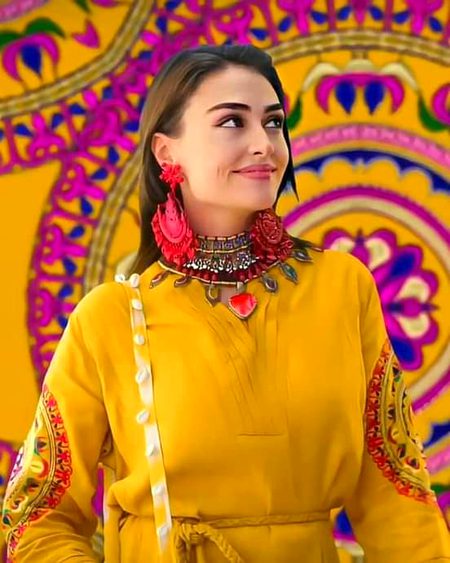 Turkish Celebs image