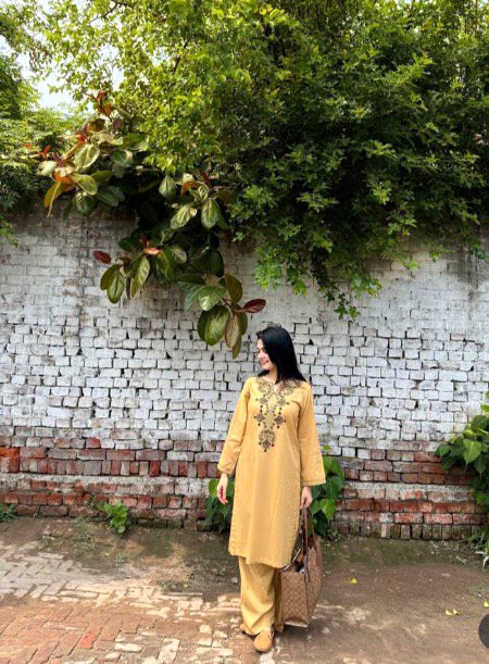 Beautiful People image