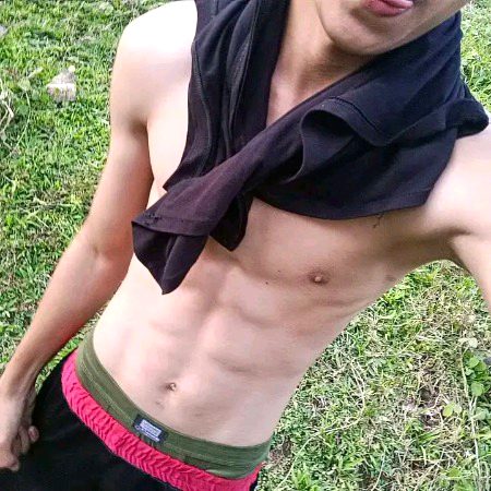 صبر کے گھونٹ تیرے ہجر میں پینے لگ جائیں
 کاش ہم تیری طرح چین سے جینے لگ جائیں
😳