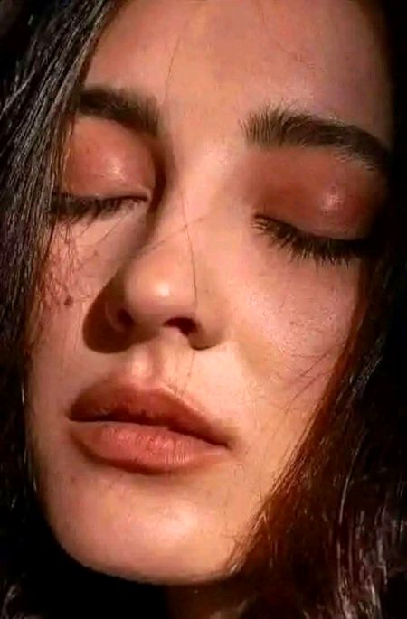 تم نے دیکھا ہی نہیں خواب کا مرنا لوگو..
تم کو معلوم نہیں ضبط کی قیمت کیا ہے؟💔Unzii🥀