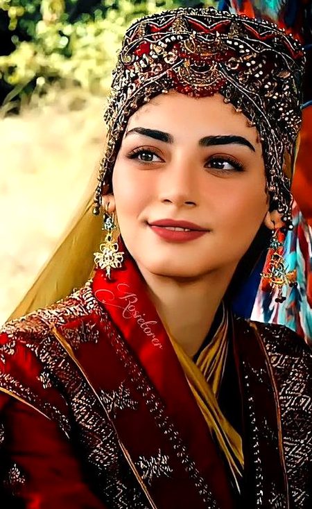 Turkish Celebs image