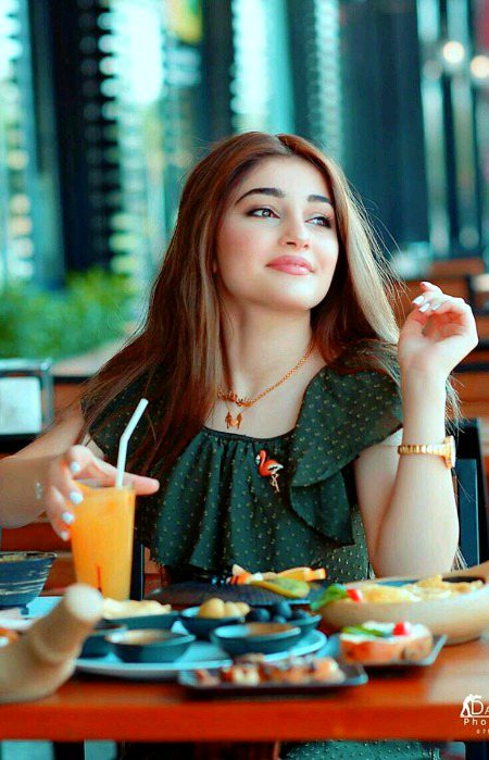 Beautiful People image