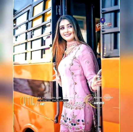 Beautiful People image