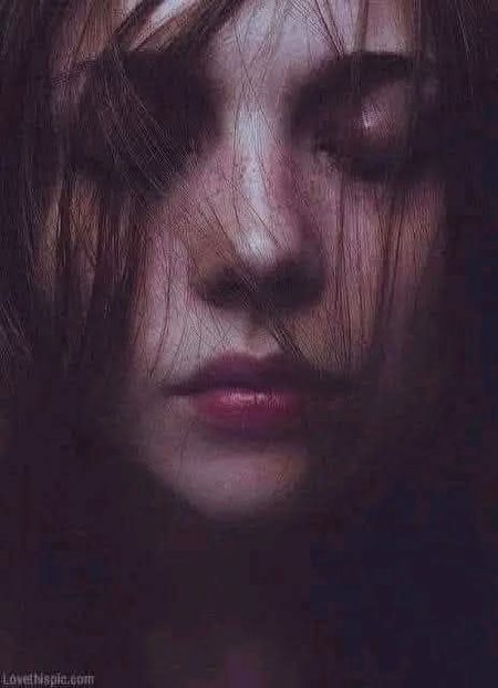 وہ کہتے ہیں !
 تم بلا کی انا پرست اور بدتمیز ہو 🙄
میں نے کہا !
اگر میں پیش آؤں محبت اور تمیز سے۔۔۔۔۔
لوگوں کو عشق ہو جائے
 اِس انا پرست اور بدتمیز سے۔۔۔۔۔۔ 😏