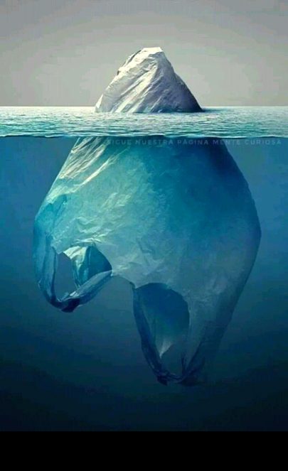 آئس برگ
آئس برگ قطب شمالی کے سمندر میں پایا جانا والا ایک عجیب اور خطرناک  قُدرتی عجوبہ ہے جس میں برف کا ایک بُہت بڑا تودا  سمندر میں اس طرح تیرتا ہے کہ اُس کا 30 فیصد حصہ پانی سی باہر نظر آتا ہے جبکہ اس کا 70 فیصد حصہ پانی کا اندر ہوتا ہے جو کہ نظر نہیں آتا اور بحری جہازوں کے حادثات کا موجب بنتا ہے۔  اس تحریر کو توجہ سے پڑھنے کا شُکریہ۔ ویسے تصویر میں پانی میں نظر آنے والا آئس برگ نہیں ایک شاپر ہے 😛😀