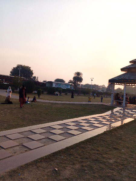 Faisalabad winter weather enjoying