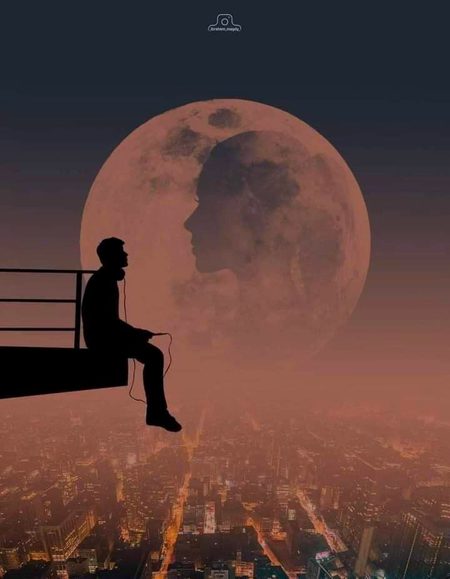 عشق کوئی گھاو نہیں جو بھر جاتا ہے
وقت گواہ ہے ہیر کے بغیر رانجا مر جاتا ہے "