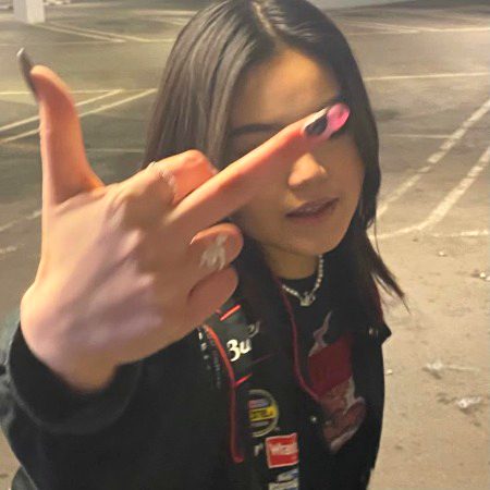 کچھ لوگ لفظوں سے نہیں
اپنے رویّوں سے
بہت کچھ سکھا جاتے ہیں۔