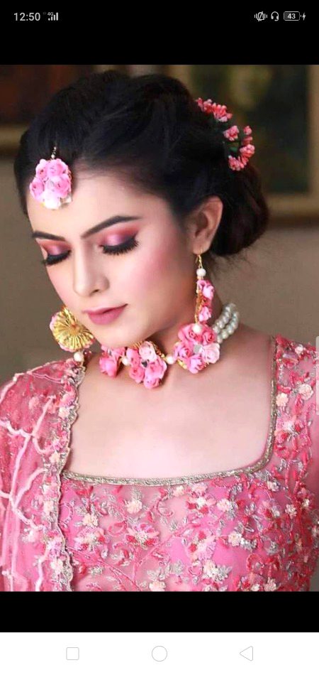 یہ مقام_عشق ہے, یہاں آنکھوں سے کیا مطلب
بند آنکھوں سے کر لیتے ہیں تیرا دیدار اکثر🔥 Mahii 💔