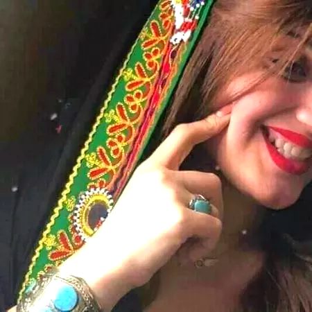 Aap sub aesay hansty muskuraty rahain