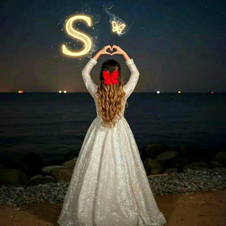 وہ جسے نیند کہاکرتے ہیں سب ،چین کی نیند
وہ تیرے بعد کبھی آنکھ میں اتری ہی نہیں ۔