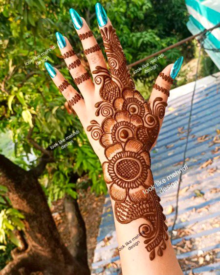 Mehndi Design image