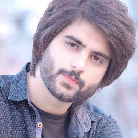 کبھی پتھر کی ٹھوکر سے بھی آتی نہیں خراش
کبھی اک ذرا سی بات سے انسان بکھر جاتا ھے
Syyed_writes