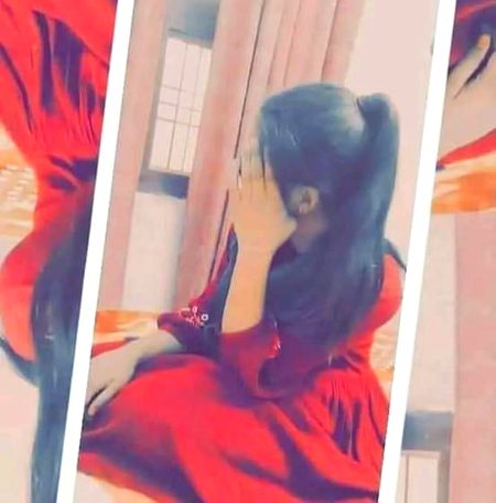 یہ ہنستی کھیلتی لڑکی کِسی دن آہ بَھر لے گی
لکھا جائے گا تختی پر اُداسی کھا گئی اسکو
#__𝑀𝑢𝑔ℎ𝑎𝑙𝑧𝑎𝑑𝑖𝑖