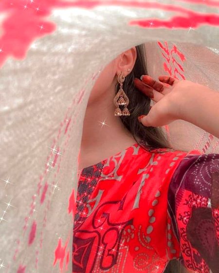پسندیدہ شخص کے تلخ جملے انسان کو
قتل کرنے کا درجہ رکھتے ہیں ۔۔!🙃🖤🥀
🔥🔥
"شاہ_میر"🔥🖤