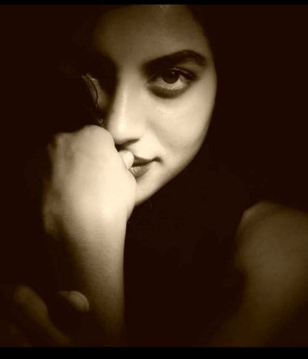 گلا بھی تجھ سے بہت ہے مگر محبت بھی..
وہ بات اپنی جگہ ہے یہ بات اپنی جگہ💔Unzii🥀