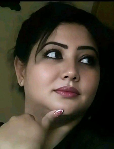 اک تجھ کو دیکھنا ہی میرا کام کاج تھا ،
کیوں دھجیاں اُڑا دی میرے روزگار کی_!