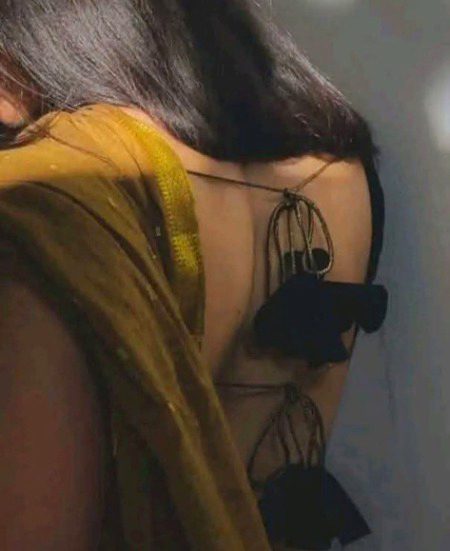 کتنا عجیب شخص ہے  میری جبین کا
صدقہ اتارتا ہے مگر چومتا نہیں !!
💔🙈🙈🙈🙈