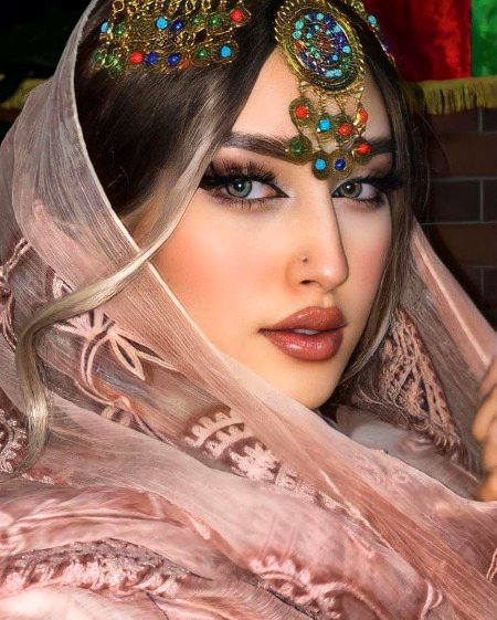 Beautiful People image