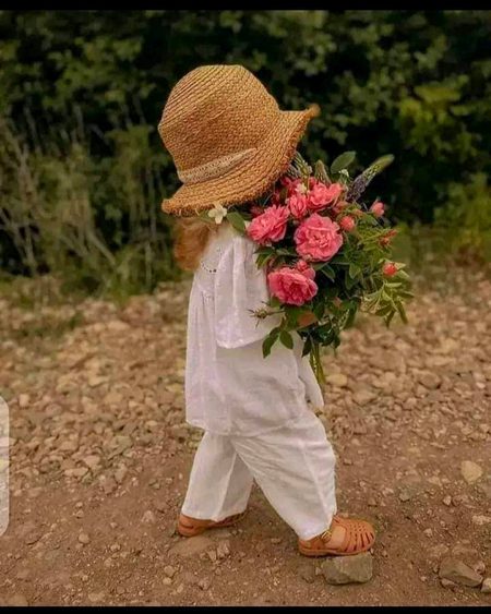 جذباتی صدمے سے پیچیدگیاں جنم لیتی ہیں، پھر انسان صدمے کا سبب بھول جاتا ہے لیکن وہ پیچیدگی اس کی روح میں زندہ رہتی ہے۔
~فرائڈ