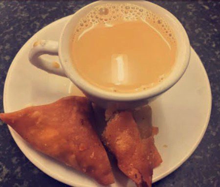 Chai with smosa