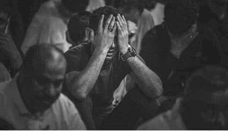 آدم کو بھلا کیس لگی ہو گی یہ دنیا
تو نے دل سے مجھے نکالا تو یہ جانا