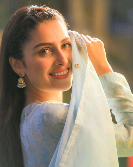 Pakistani Celebs image