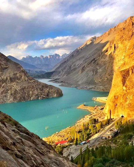 Attabad lake 💞🇵🇰