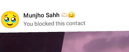 اڄ مان ان شخص کي بلاڪ ڪري ڇڏيون، جنهن لاءِ مان هر وقت موجود هئس. شروعات تمام حسين هئي، پر آهستي آهستي حالتون بدلجن لڳيون. وقت جو نه هجڻ، فيملي جا اشورا، ۽ آخر ۾ اچي به مونسان نه ڳالهائڻ—اهي سڀ ڳالهيون مون کي اندر ئي اندر ختم ڪري ڇڏيون. مون صبر ڪيو، برداشت ڪئي، پر جڏهن هڪ انسان تنهنجي جذبن کي سمجهڻ جي بجاءِ نظرانداز ڪرڻ لڳي، ته ان وقت خاموش وڃڻ ئي بهتر هوندو آهي.
هوءَچوندي هئي عورت نازڪ آهي، پر مان جوان ته عورت کان وڌيڪ به حساس آهيان. پنهنجو غرض نه هئڻ باوجود، جڏهن هوءَچاهي ته هزارين احساسن کي هڪ لمحي ۾ لتاڙي سگهي ٿي. مون سڪيو ته محبت صرف قربانيءَجو نالو ناهي، پر پيار سان وفا ڪرڻ جو نالو به آهي. ها، اڄ مان دل تي پٿر رکي، پيار کي چونڊي ڇڏي ويو آهيان—ڇو ته هاڻ مان به ٿڪجي ويو آهيان.❤️🩹🌸🫶🏻.