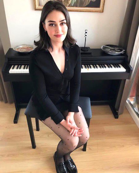 Turkish Celebs image