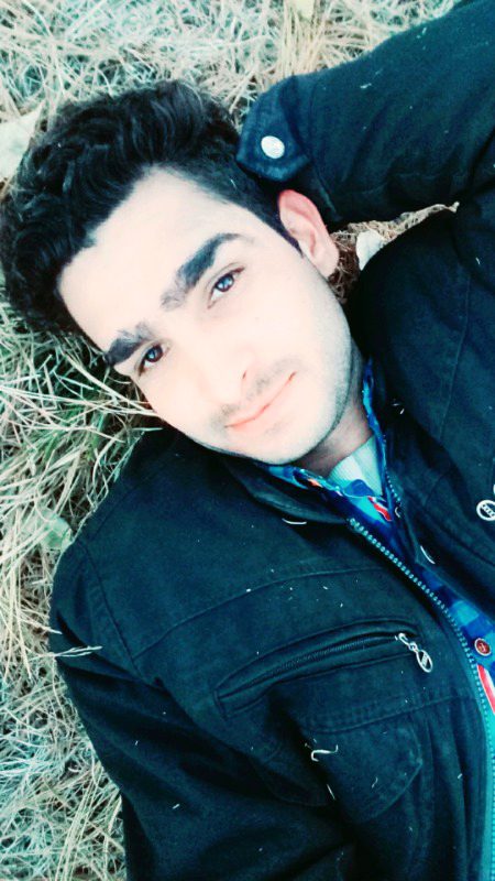 Do chaar din ki dosti humKo nahi Qubool...
Nafrat karo ya muhabbat hashar talak karO...