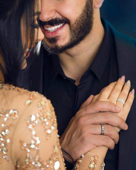 MAREZ E ISHQ HO MA KAR DE DAWA  HATH RAKH DE TO DIL PER ZARA ❤️