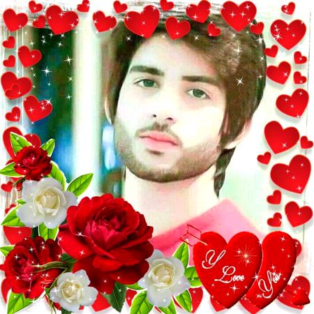 زندگی کی تلخیوں نے چھین لی شرارتیں میری
لوگ سمجھتے ہیں مغرور ہو گیا ہوں میں
Hur Ri