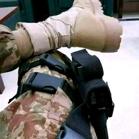 کوئ کردار تو تم  لائو ہمارے جیسا.!! ہم اسی روز کہانی سے نکل جائیں گے.!! 💜😢🌍🥀