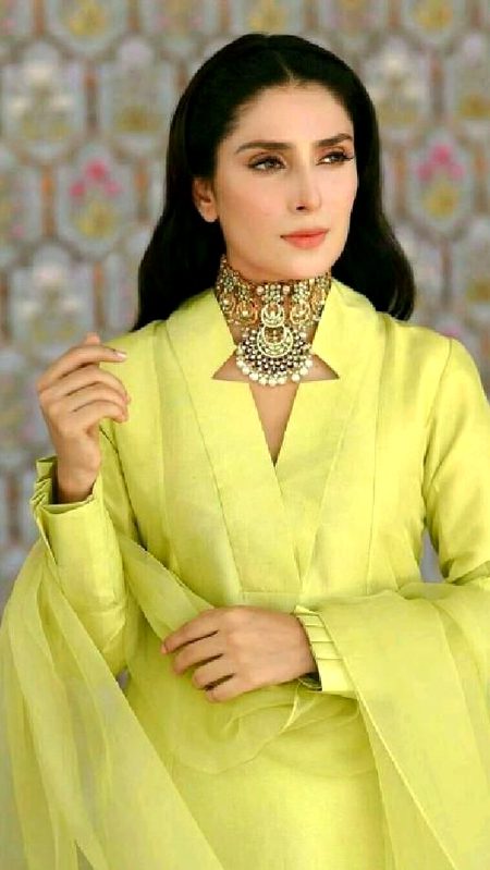 Pakistani Celebs image