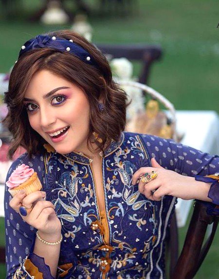 Pakistani Celebs image