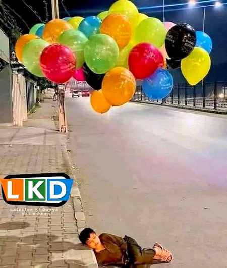 سردی سے کانپتے ہوے زندہ جسم پر چادر ڈالنا
قبروں پر چادر ڈالنے سے لاکھوں درجہ بہتر ہے