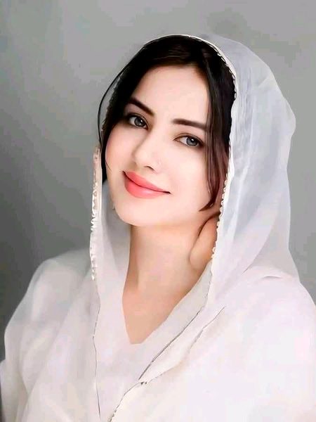 Beautiful People image