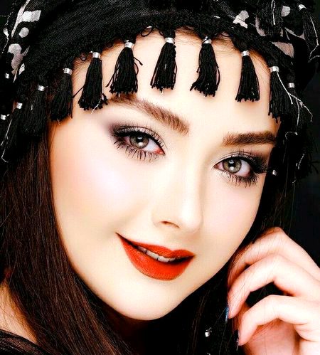 Beautiful People image