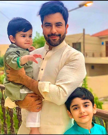 Pakistani Celebs image