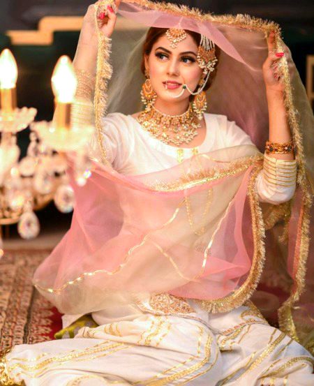 Beautiful People image