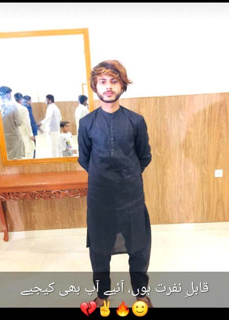 Kuon dil he torty ha ⛵ ya 🦕 dil ma rhny waly