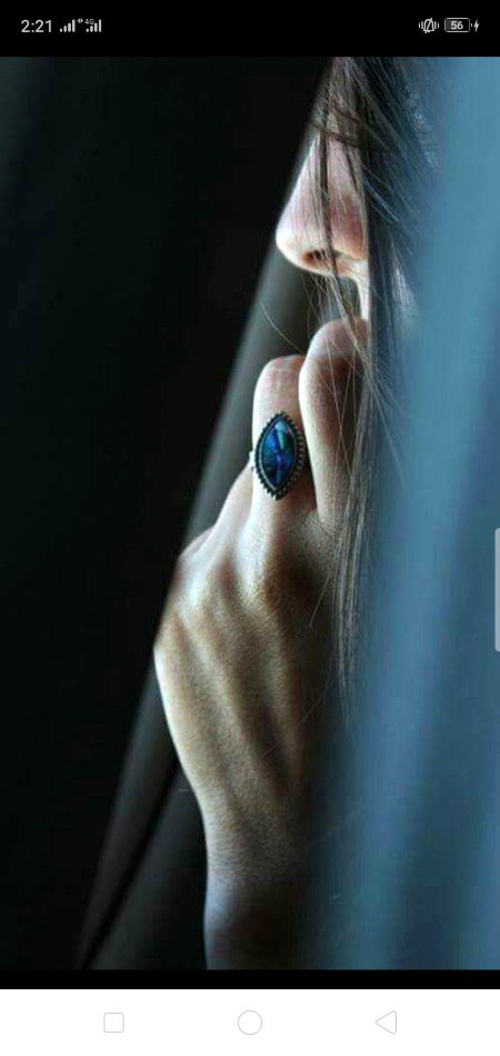 سخت بد مزاج ہوں میں.
اجتناب نہیں نفرت کیجیے۔🔥 Mahii 💔