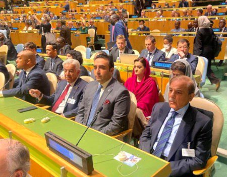 me and my friends attending the lecture just for the sake of attendance