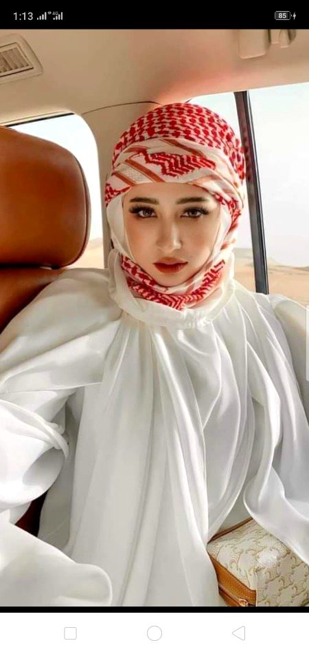 Beautiful People image