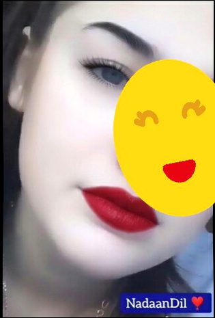 وہ اک عارضی سا تعلق۔۔۔
روح کی دھجیاں اڑا گیا..💔
👉1st time I m changed my lipstick color I think mujh PR pink hi suit krta he right😘
Miss attitude khushi✌