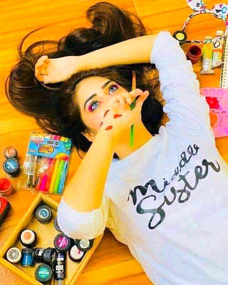 Beautiful People image