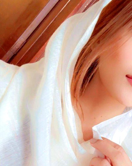دل روزہ تو نہیں توڑ کے جسے جوڑ لیا جائے
کوئی کفارہ ہے اِس کا مداوا نہ اَزالہ وغیرہ
کس قدر ملتی ہے داد محفل میں دُکھ سنانے پر 
واہ بہت خُوب  کمال اَست بہت اعلی وغیرہ 🔥